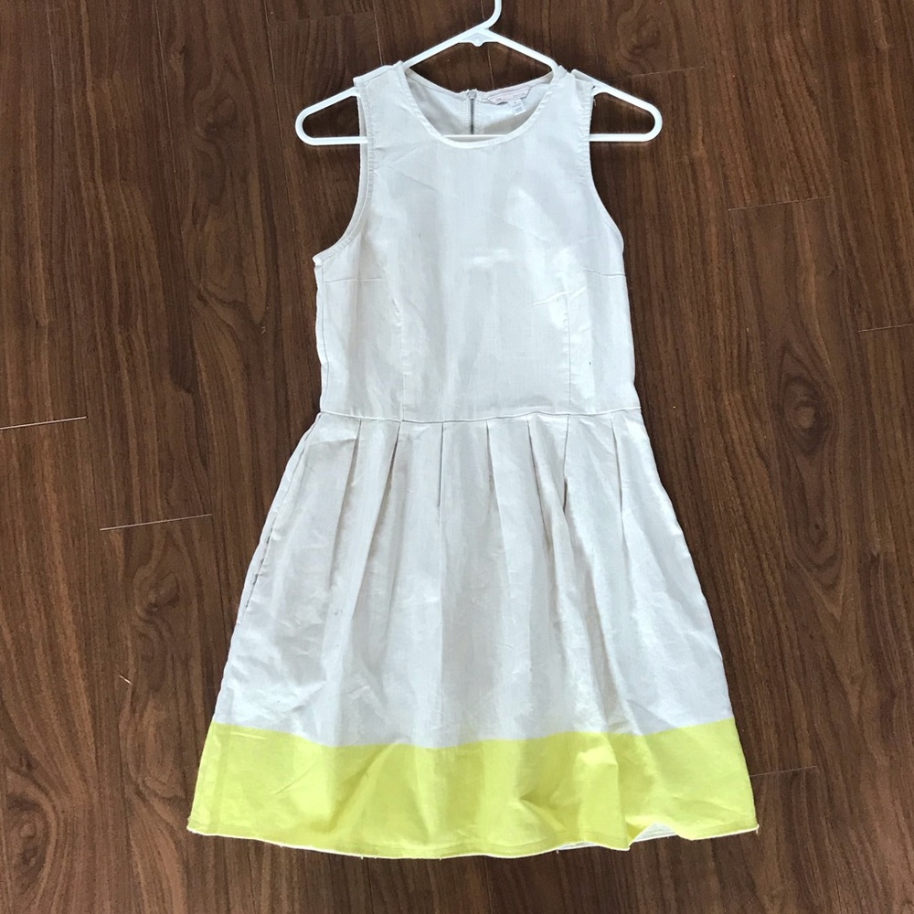 Gap Women’s Sleeveless Linen Blend Crew Neck Dress